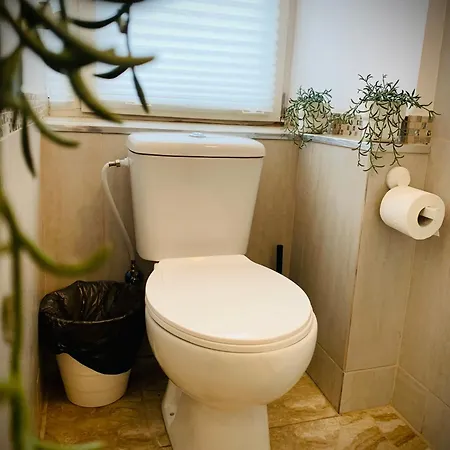 Ultracentral Studio 1 *